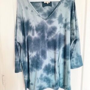 Cupio Woman Blue Tie Dye Shirt with 3/4 Sleeves Sz 1X
